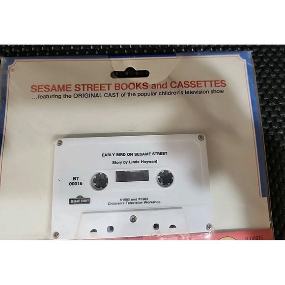 Vintage Early Bird on Sesame Street Read Along Book Story Cassette Tape Sealed - Picture 6 of 8